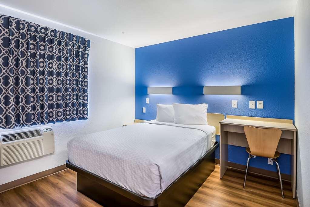 Americas Best Value Inn East Peoria Kamer foto