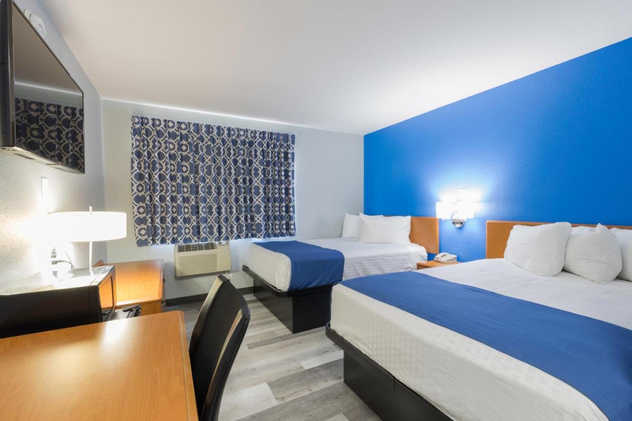 Americas Best Value Inn East Peoria Buitenkant foto