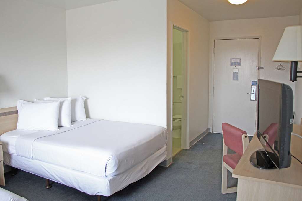 Americas Best Value Inn East Peoria Kamer foto