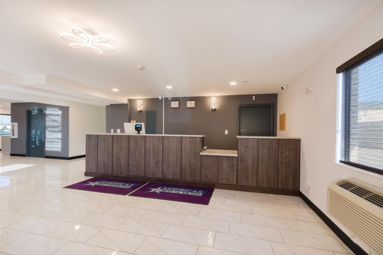 Americas Best Value Inn East Peoria Buitenkant foto