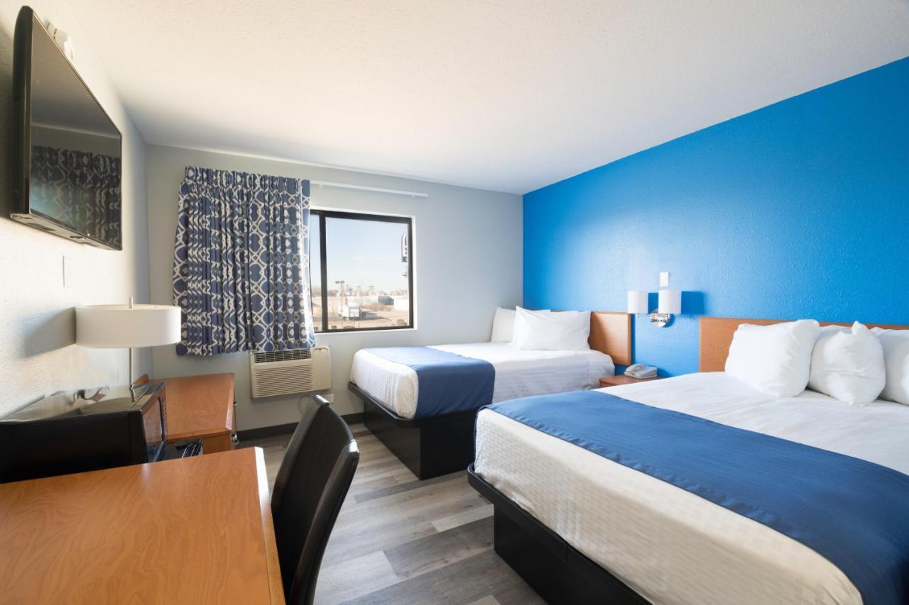 Americas Best Value Inn East Peoria Buitenkant foto
